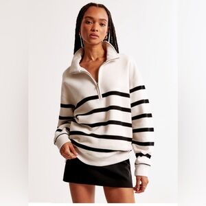 Abercrombie & Fitch Vintage Stripe Essential Sunday Half-Zip Sweatshirt